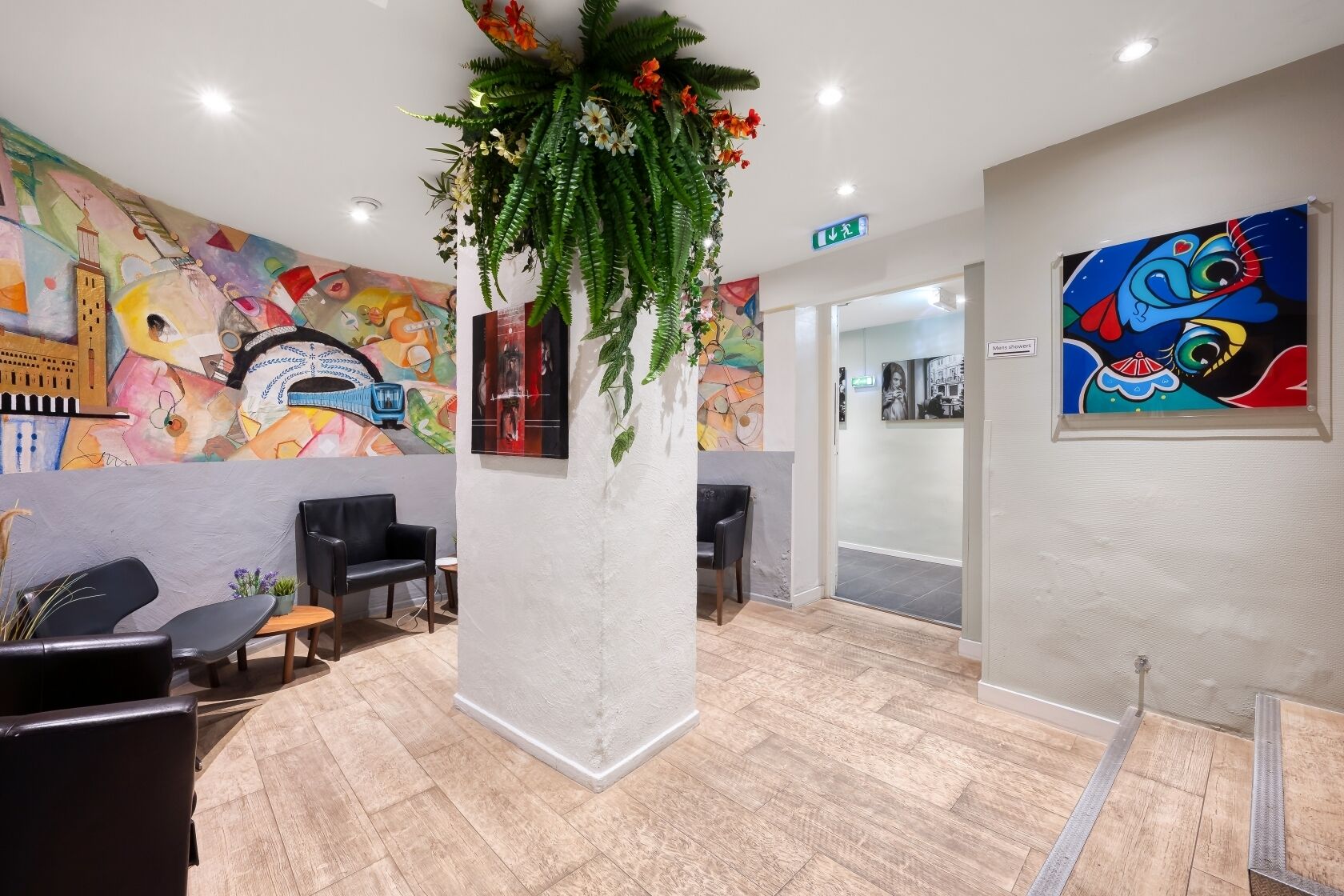 City Hostel - Photo 6