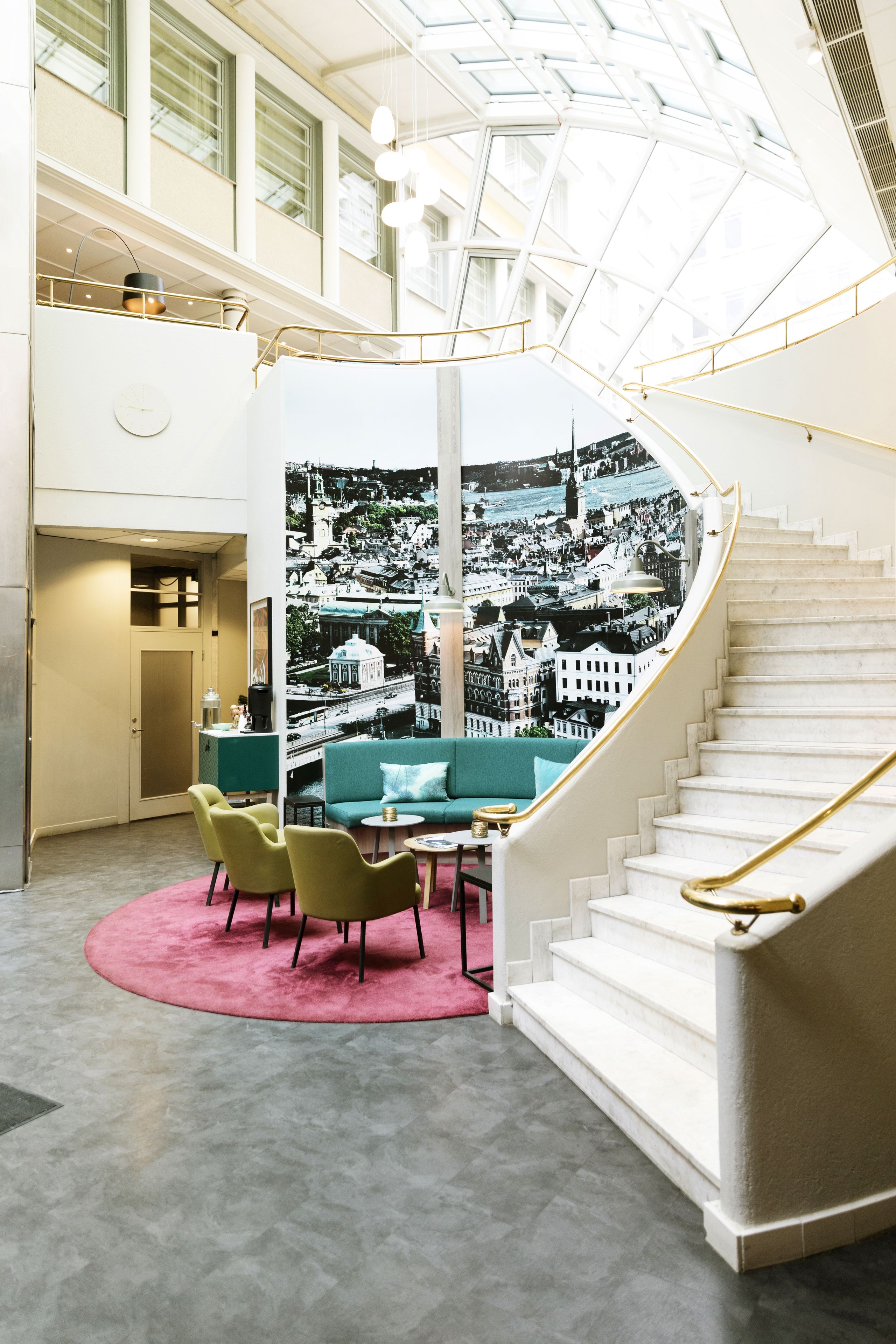 Central Hotel - Photo 5