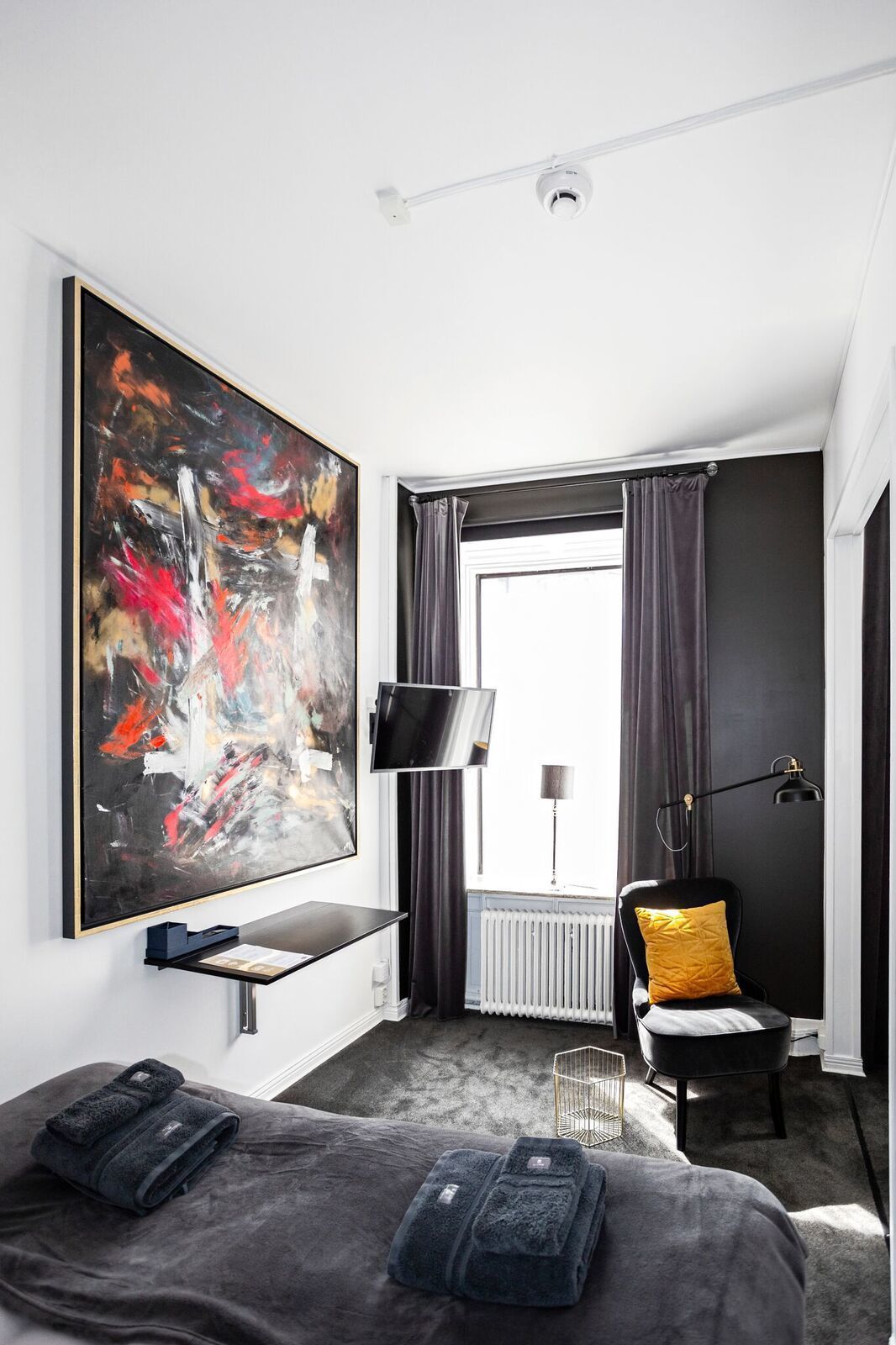 Eight Rooms - Photo 6