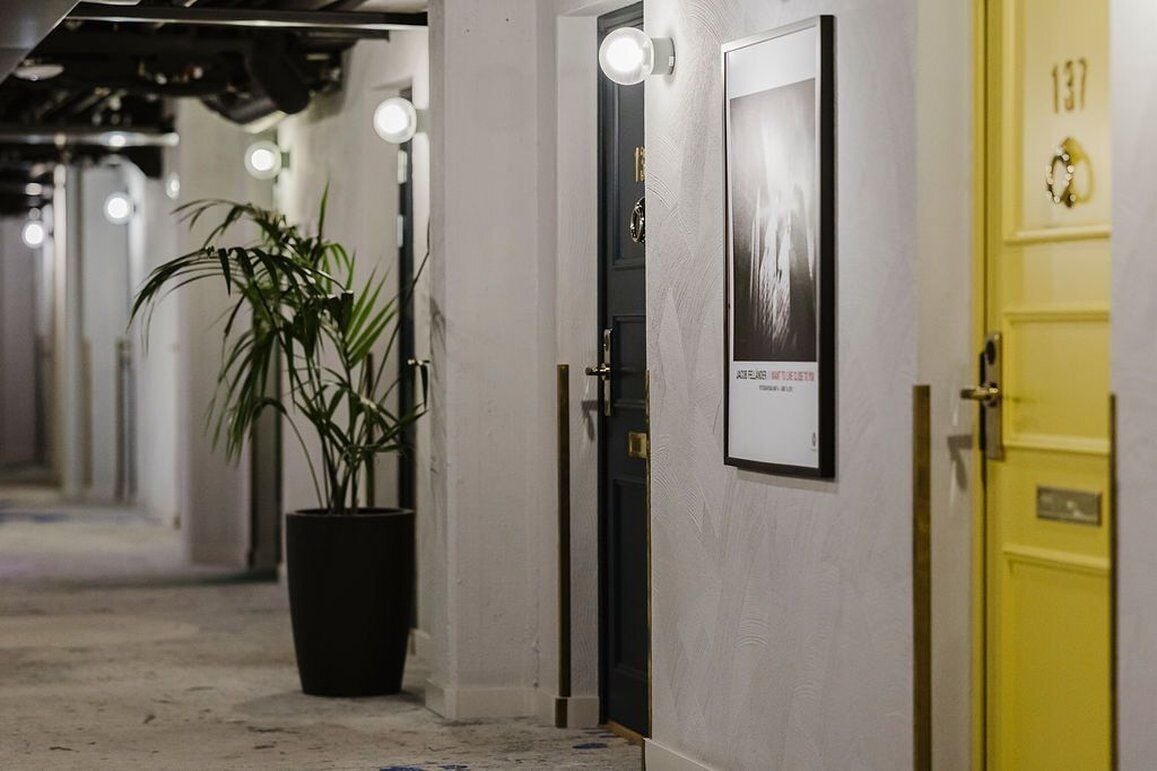 Hotel With Urban Deli - Photo 6
