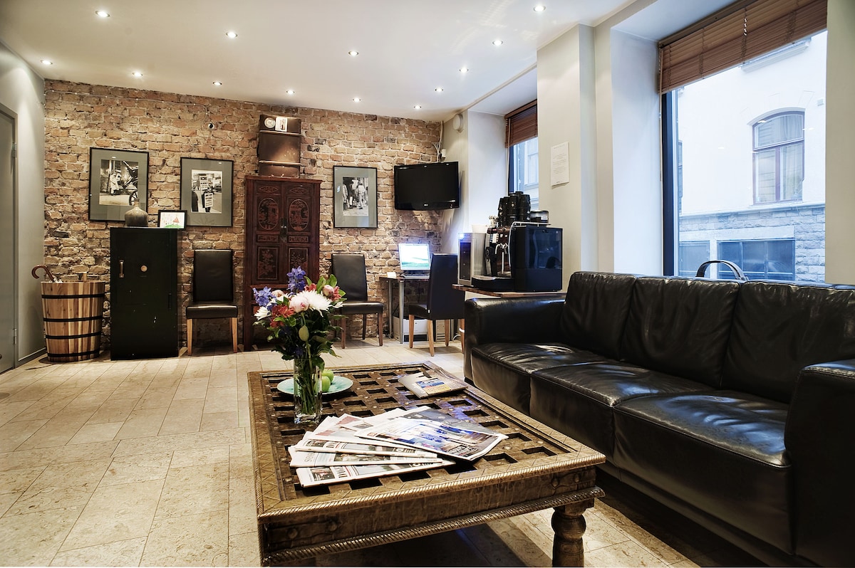 Rex Hotel