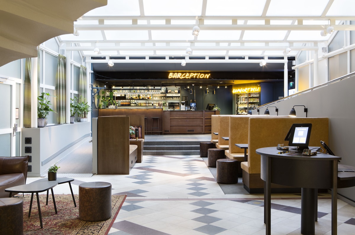 Comfort Hotel Xpress Stockholm Central - Photo 2