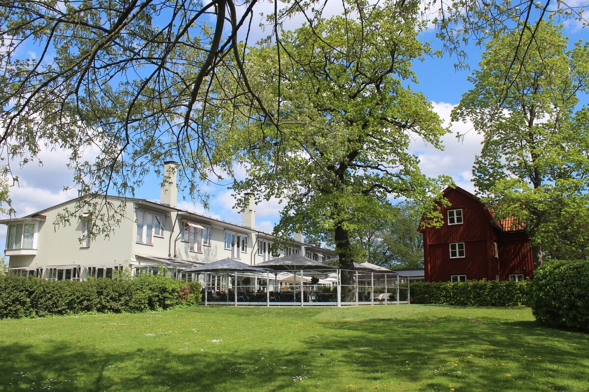 Family weekend on Djurgården: which hotel suits your museum plans?
