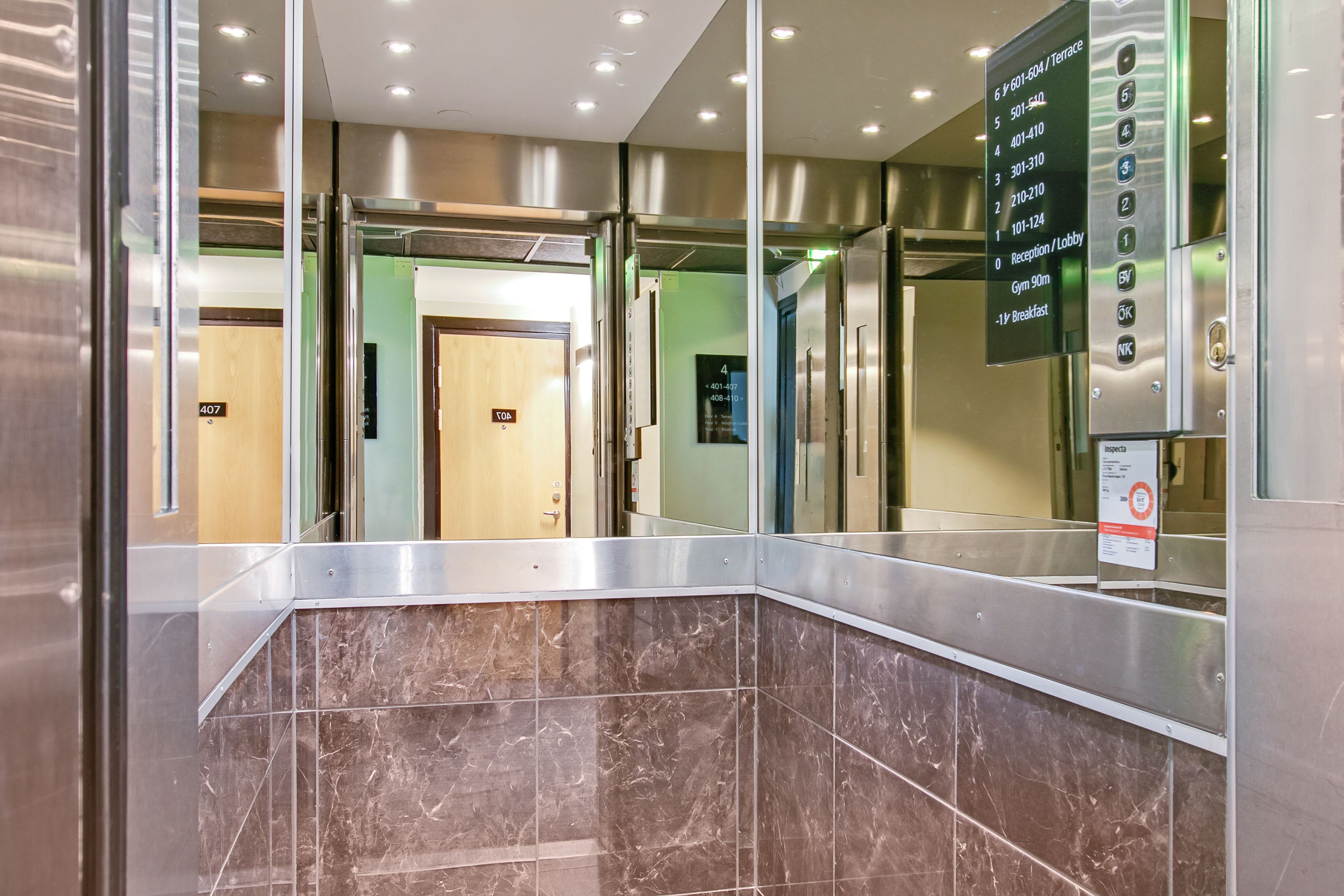 First Hotel Brommaplan - Photo 7