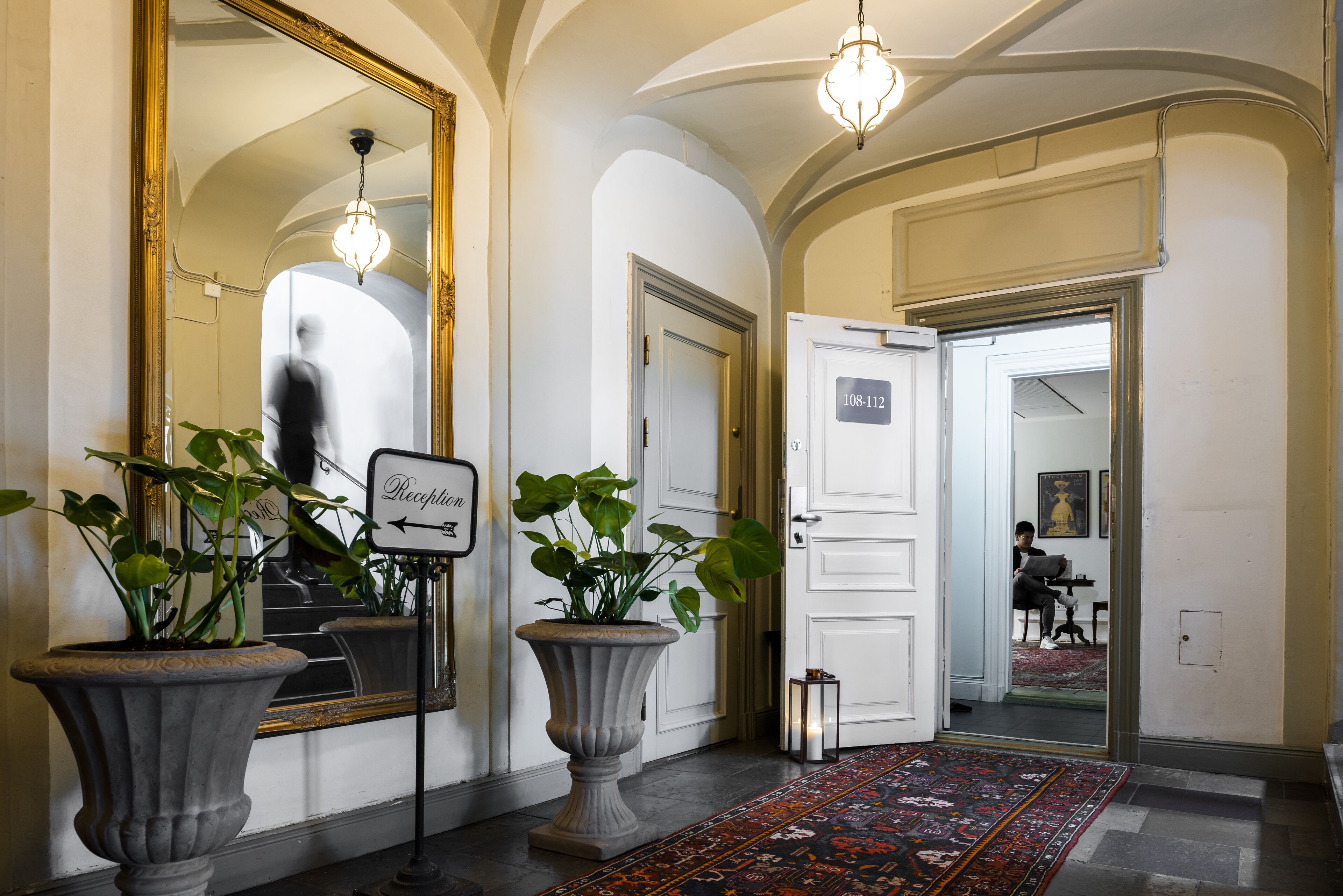 Castle House Inn - Photo 2