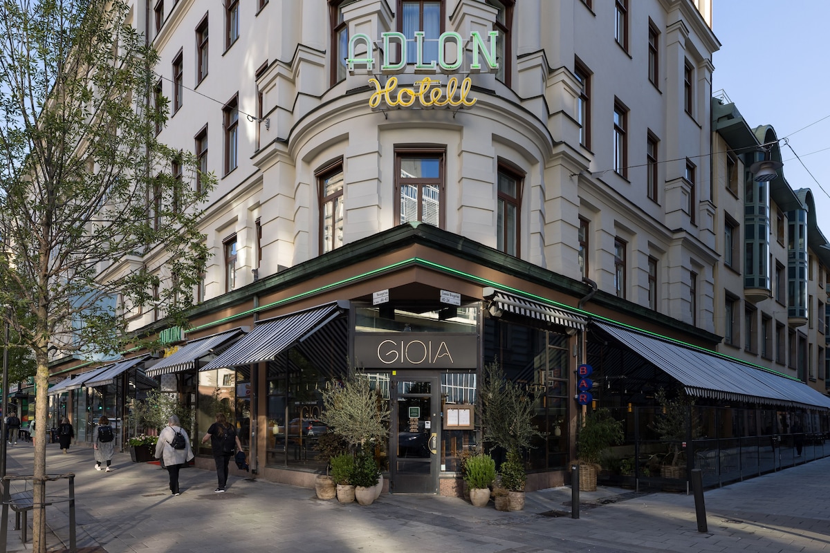 Elite Hotel Adlon - Photo 3