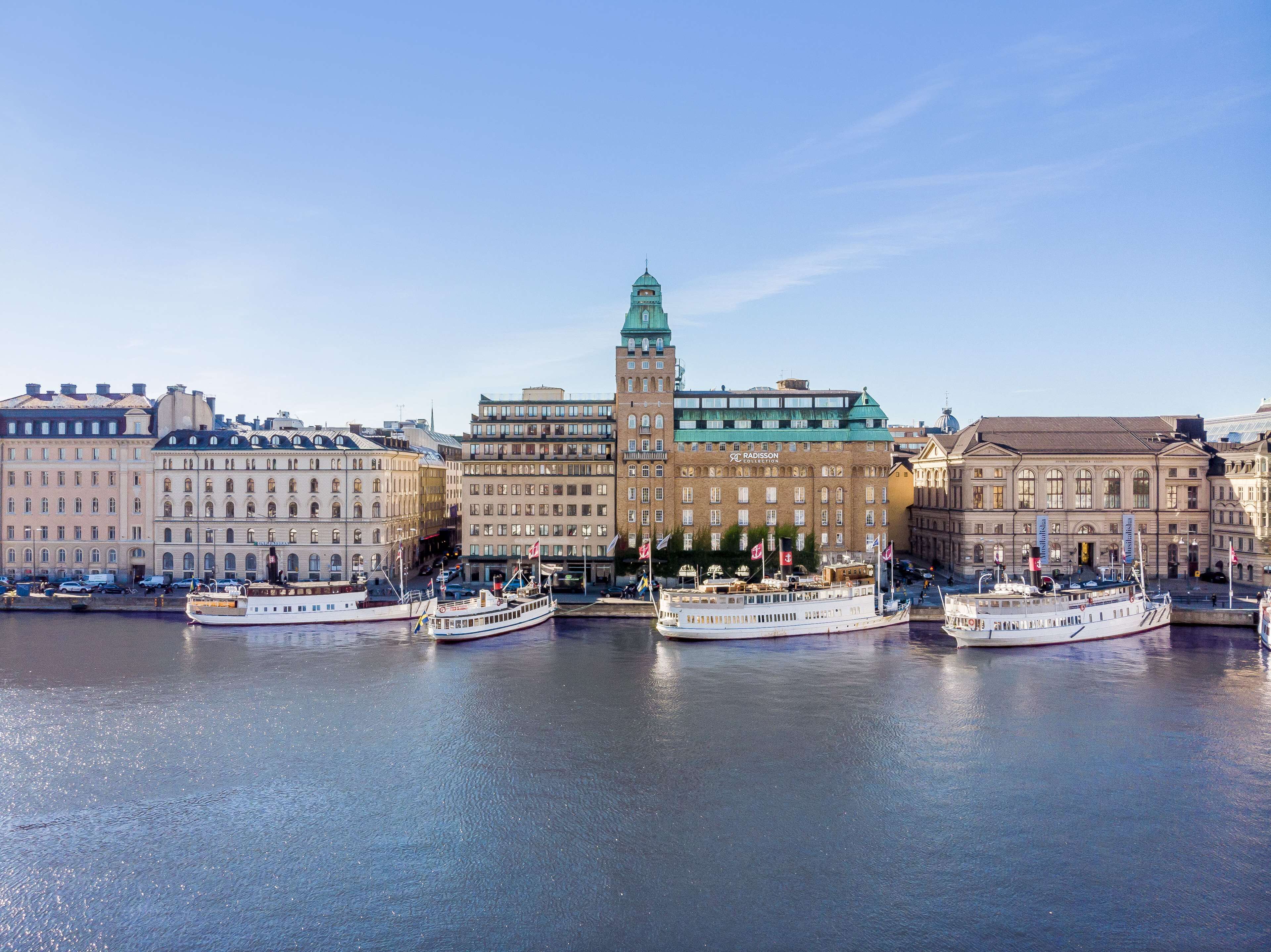 Radisson Collection Strand Hotel - Photo 4
