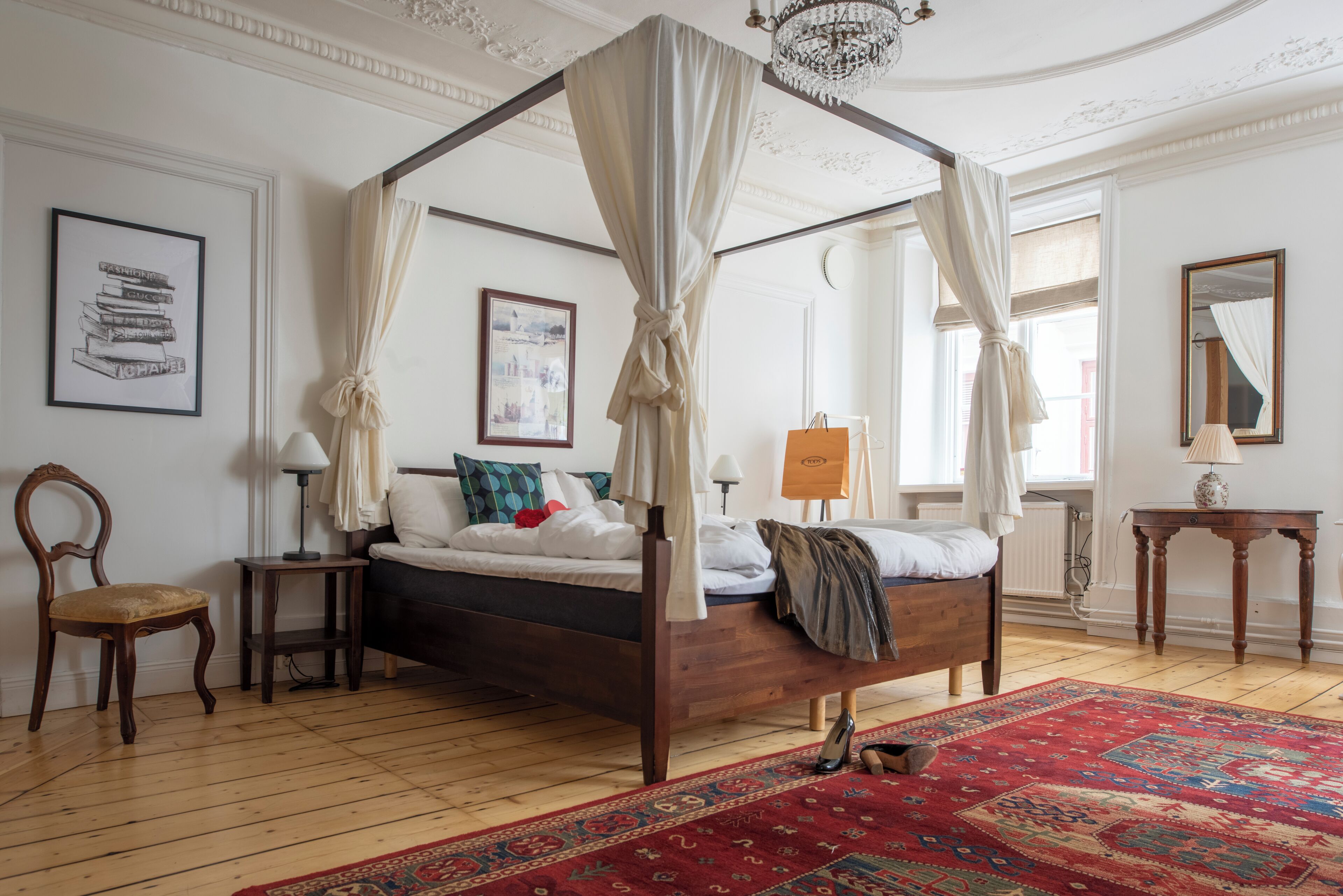 Castle House Inn - Photo 4