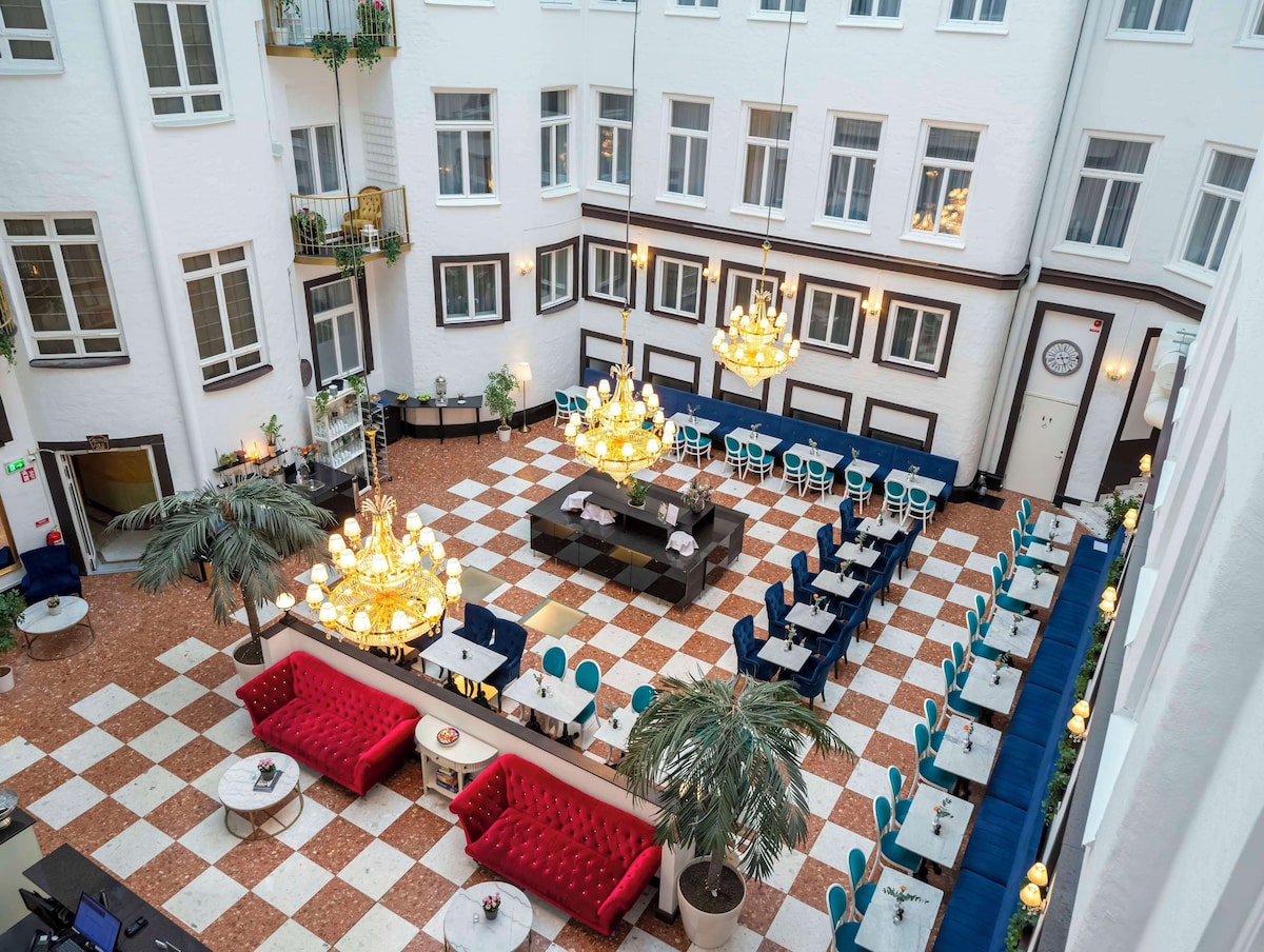Best Western Hotel Bentleys - Photo 3