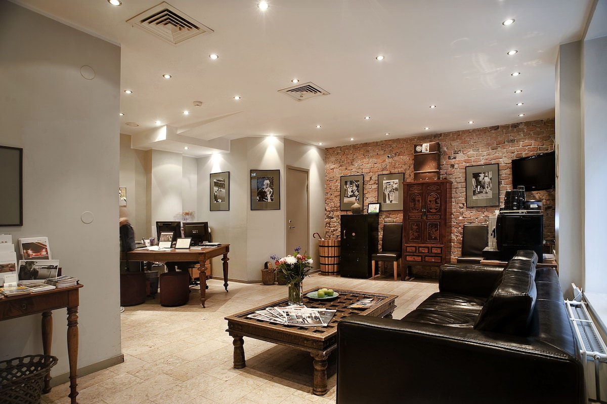 Rex Hotel - Photo 3